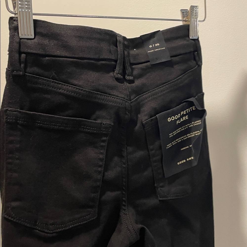 Good American Women's | Good Petite Flare Jeans Black - Picture 7 of 8